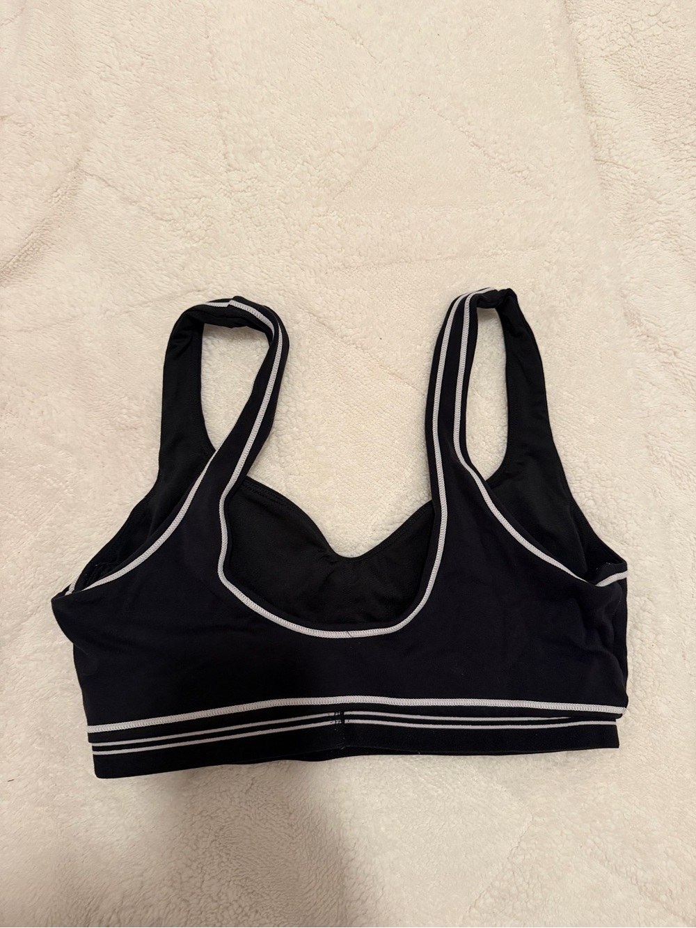 ALO Airbrush Heart Throb Bra Black with Contrast Trim - Picture 3 of 6